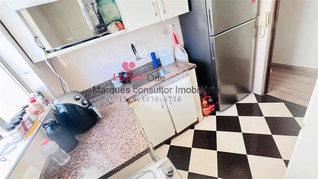 More em frente ao Horto Florestal — Apto 2 dormitório reformado com vaga