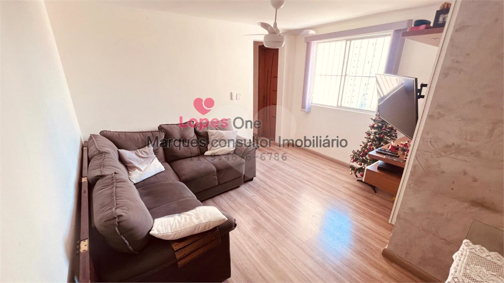 More em frente ao Horto Florestal — Apto 2 dormitório reformado com vaga