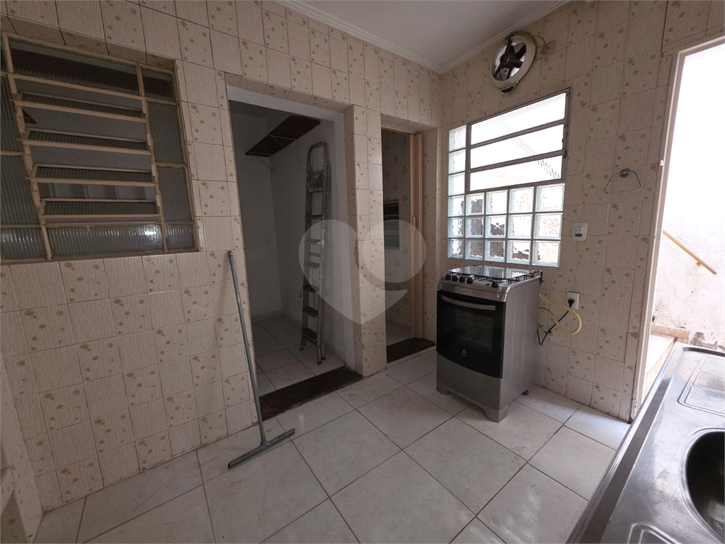 SOBRADO em VILA GUSTAVO