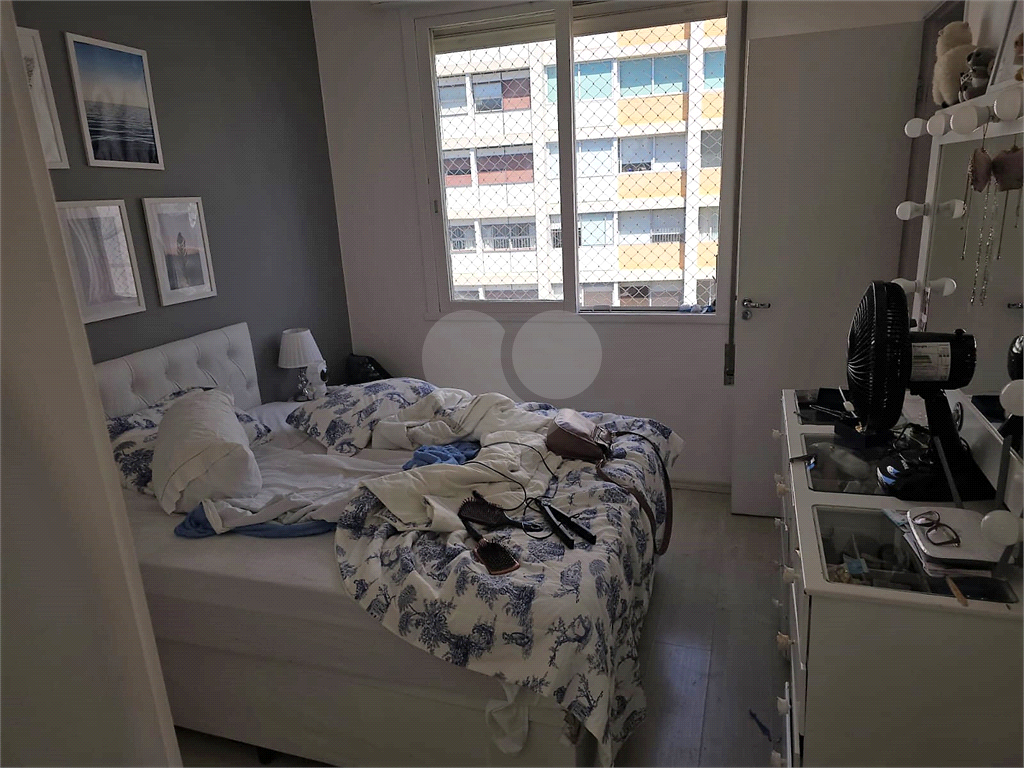 Aparta,emtp em Perdizes com 4 quartos