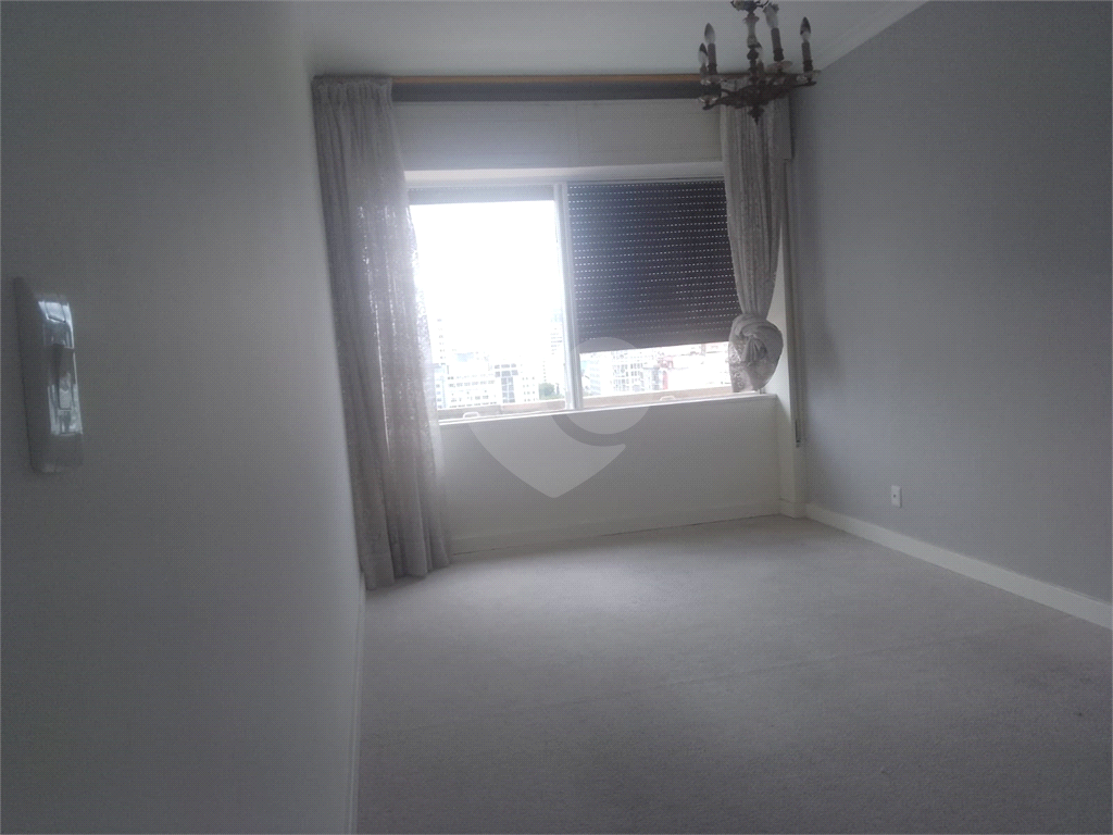 Praça da Republica. 4 quartos. suíte. terraço. vaga