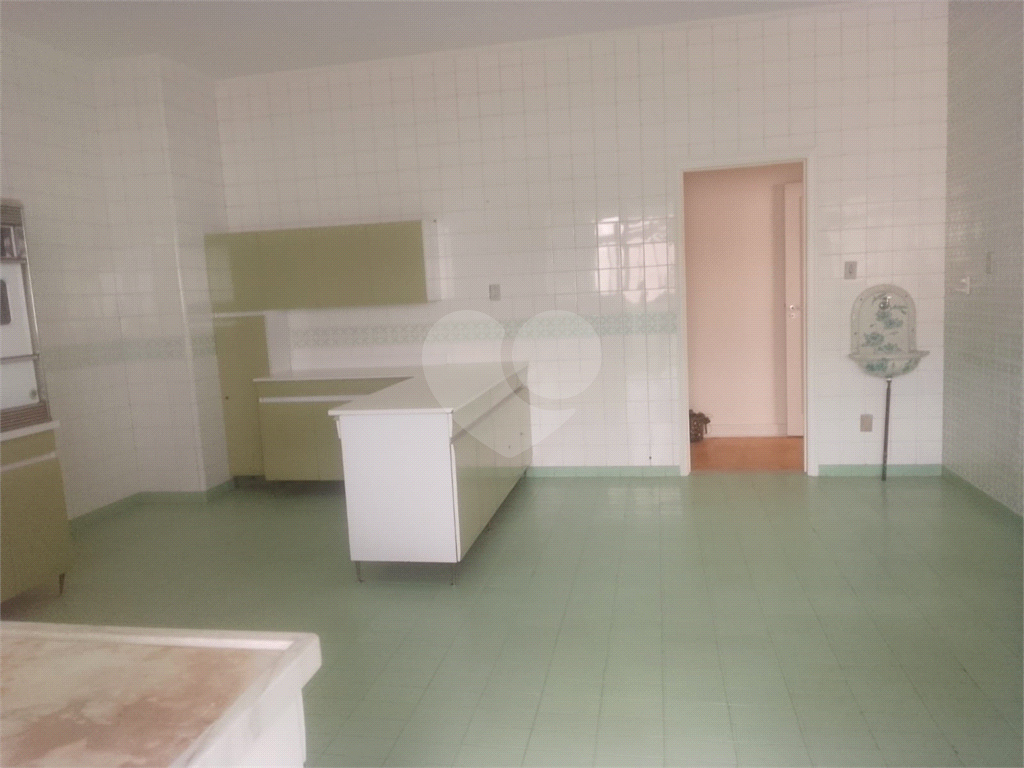 Praça da Republica. 4 quartos. suíte. terraço. vaga