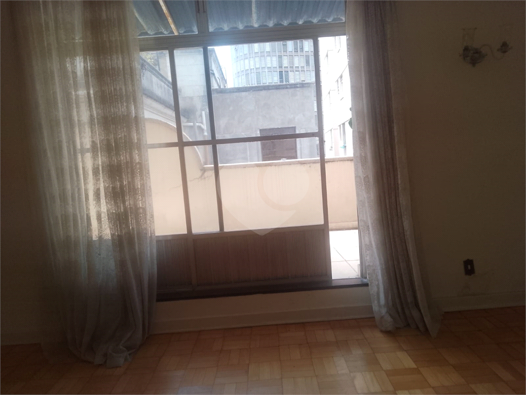 Praça da Republica. 4 quartos. suíte. terraço. vaga