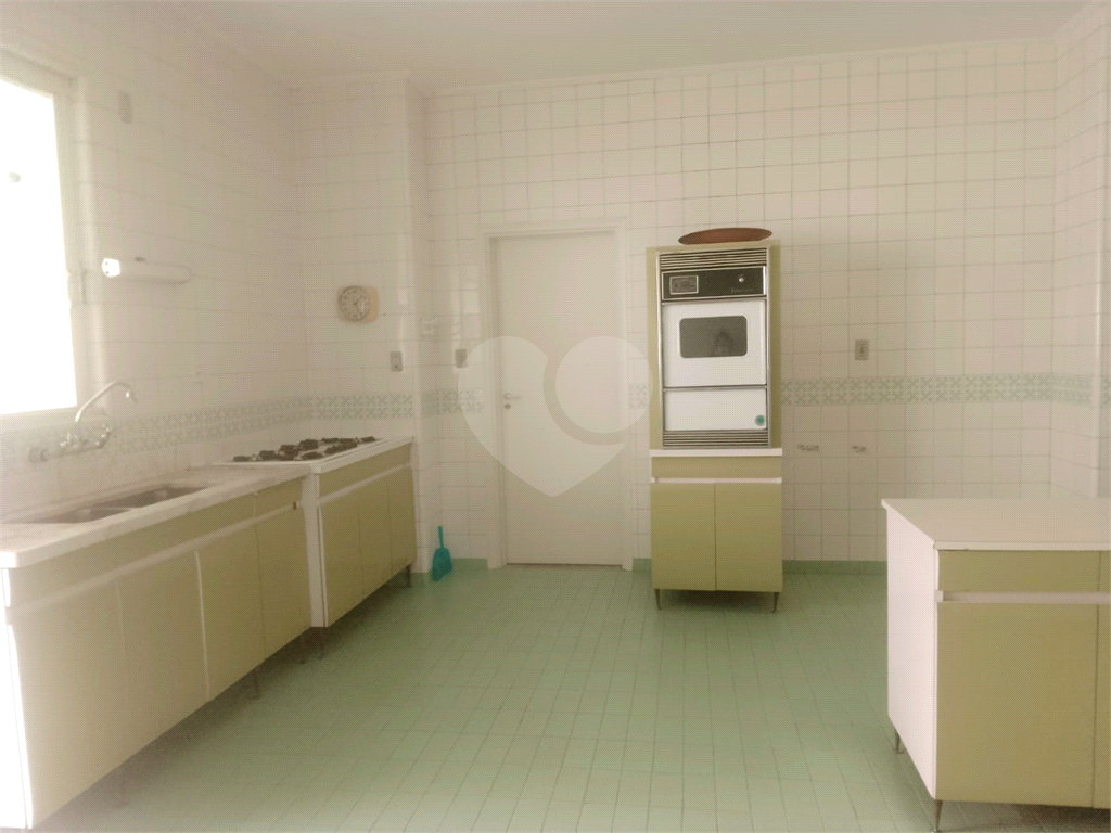 Praça da Republica. 4 quartos. suíte. terraço. vaga