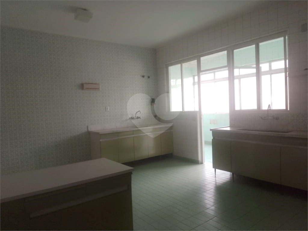 Praça da Republica. 4 quartos. suíte. terraço. vaga