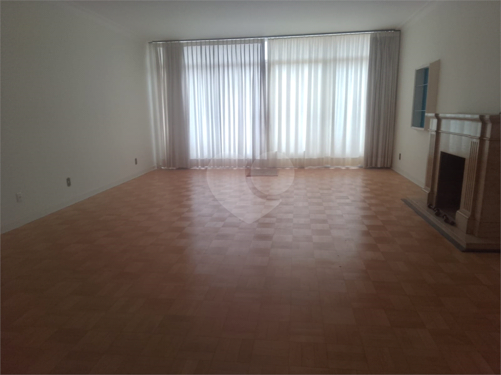 Praça da Republica. 4 quartos. suíte. terraço. vaga