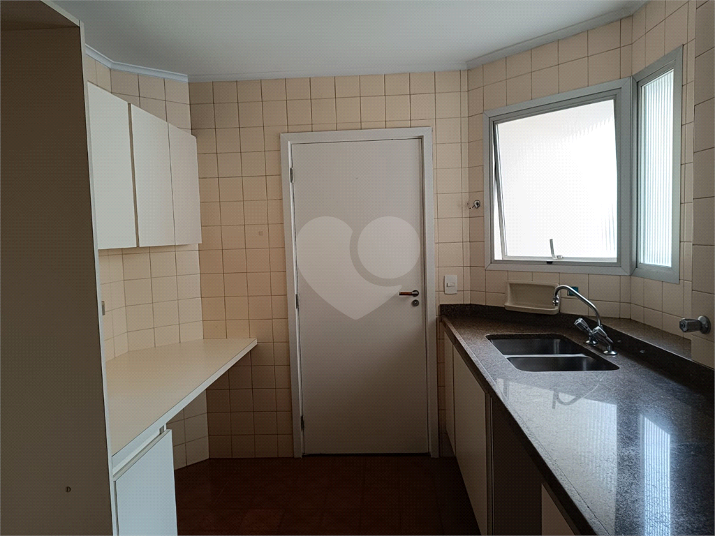 Apartamento com 3 quartos no Brooklin