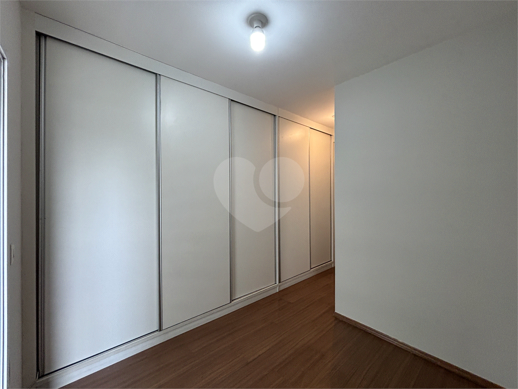 Apartamento com 3 dormitórios e 2 vagas na Barra Funda