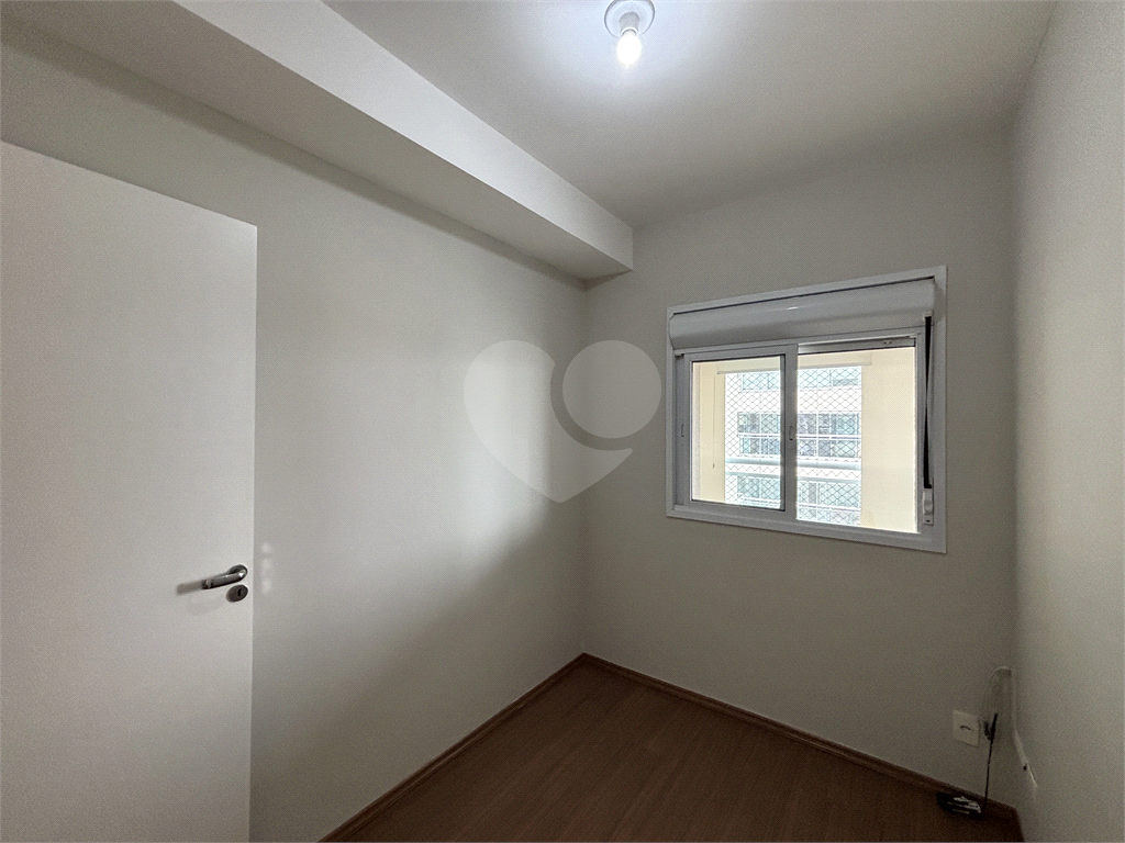 Apartamento com 3 dormitórios e 2 vagas na Barra Funda