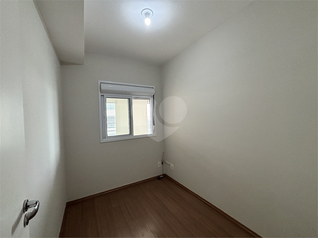 Apartamento com 3 dormitórios e 2 vagas na Barra Funda