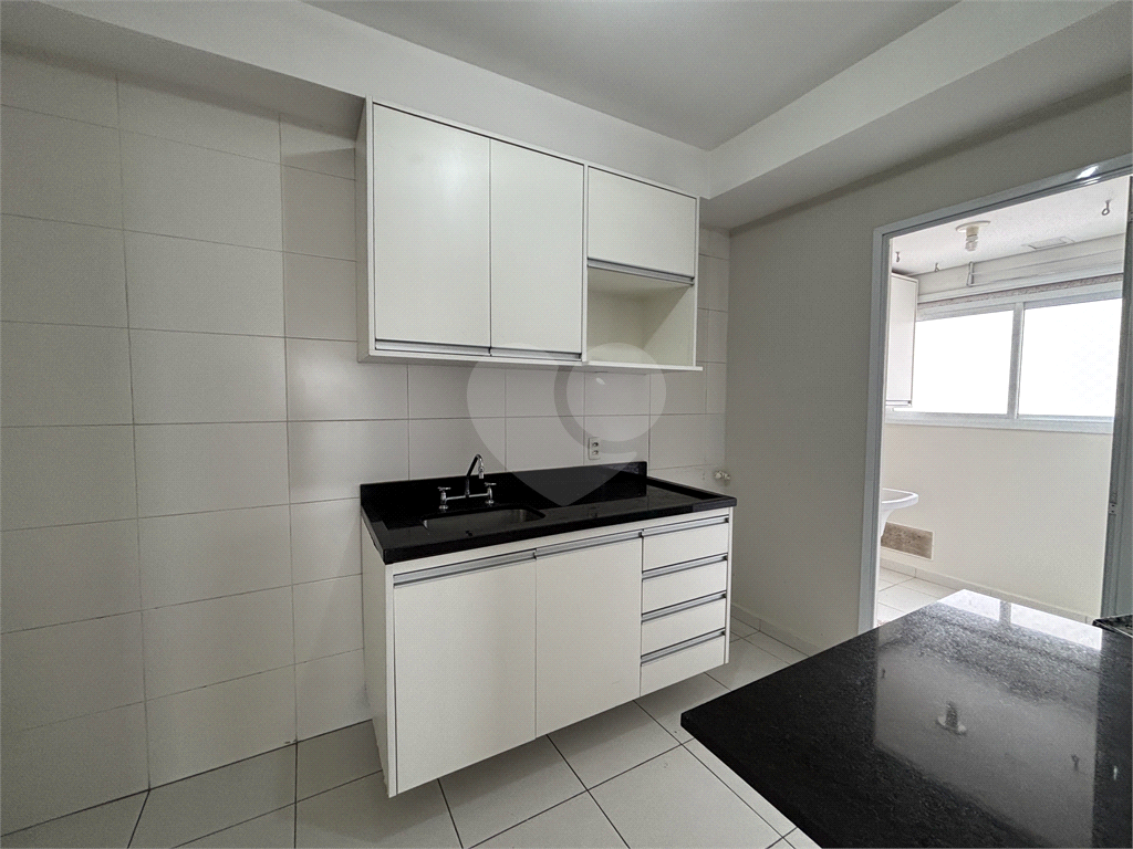 Apartamento com 3 dormitórios e 2 vagas na Barra Funda