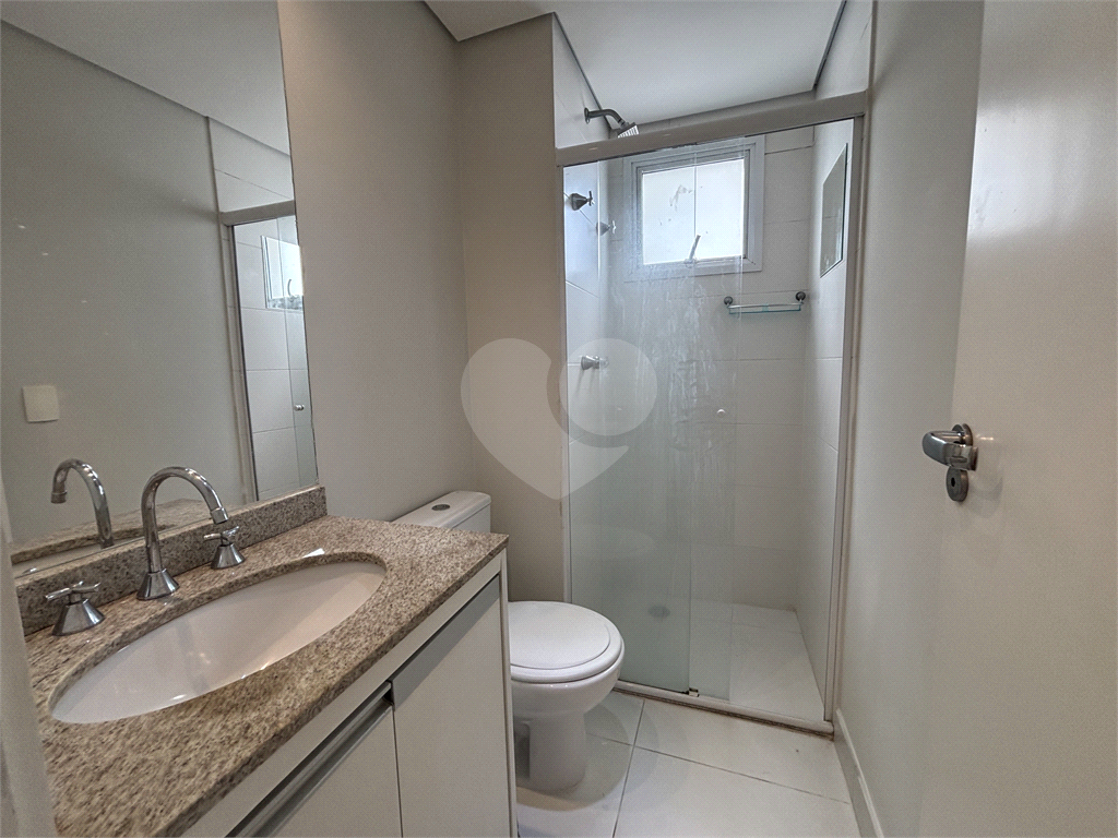 Apartamento com 3 dormitórios e 2 vagas na Barra Funda