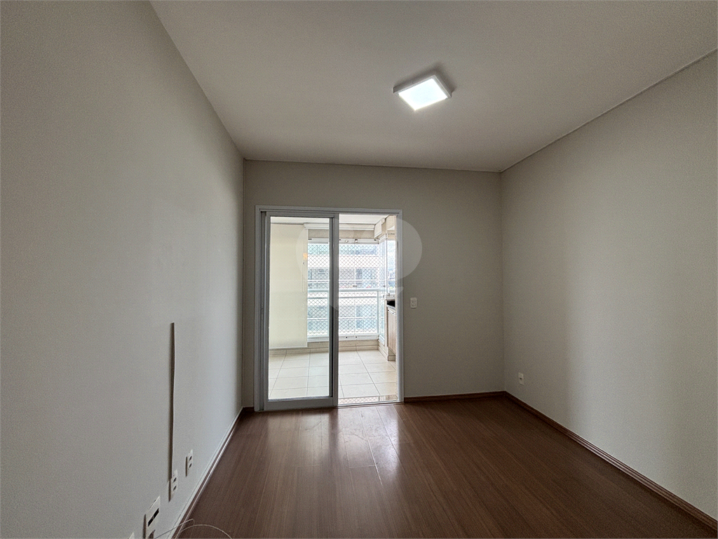 Apartamento com 3 dormitórios e 2 vagas na Barra Funda