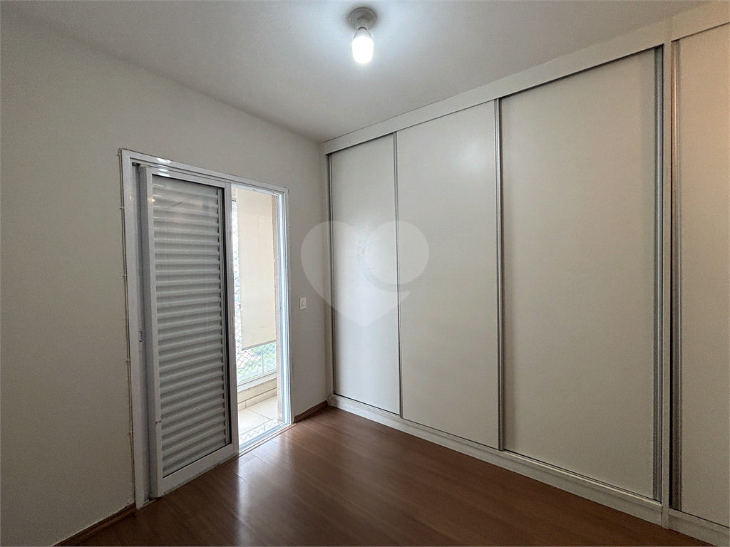 Apartamento com 3 dormitórios e 2 vagas na Barra Funda