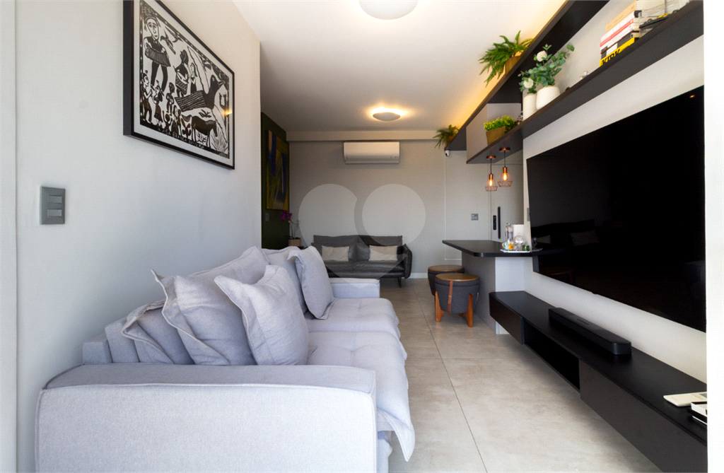 APARTAMENTO em VILA MASCOTE