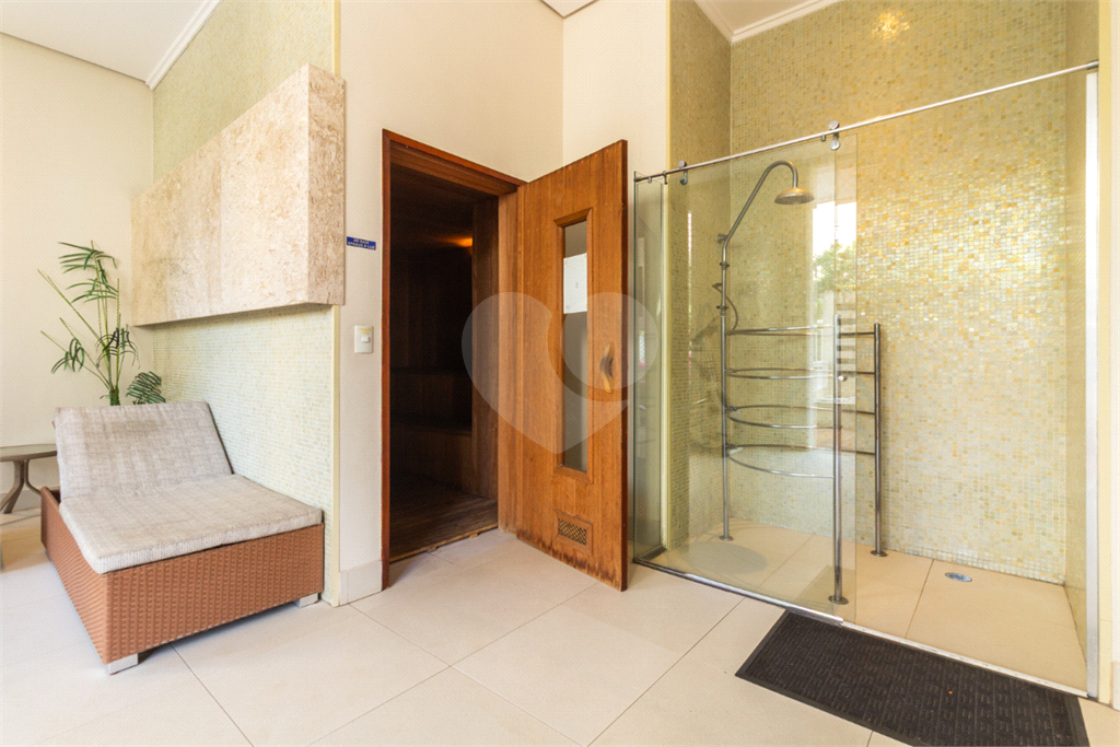 APARTAMENTO em VILA MASCOTE