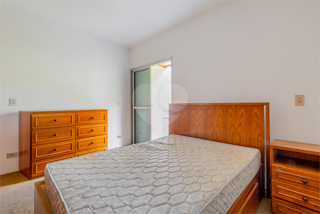 APARTAMENTO em MORUMBI