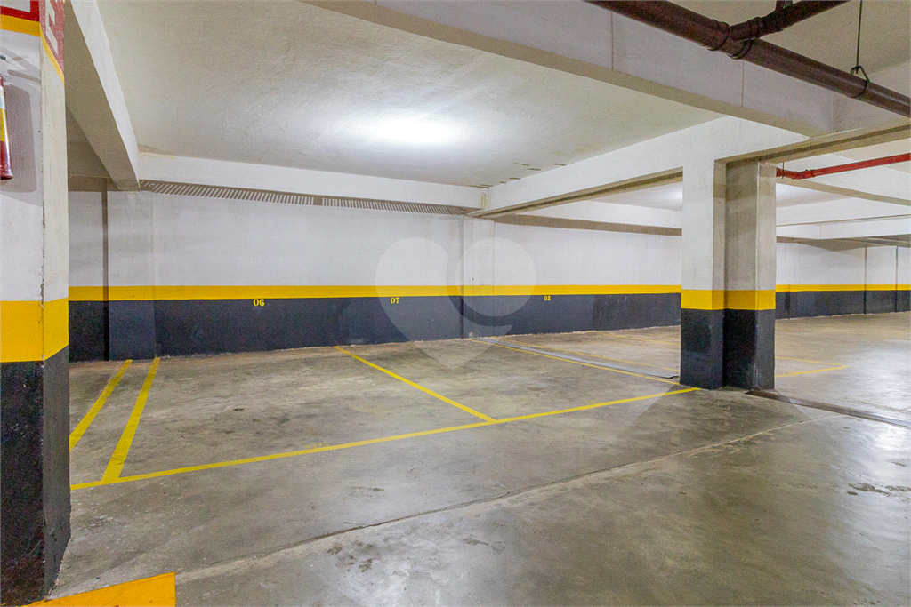 APARTAMENTO em MORUMBI