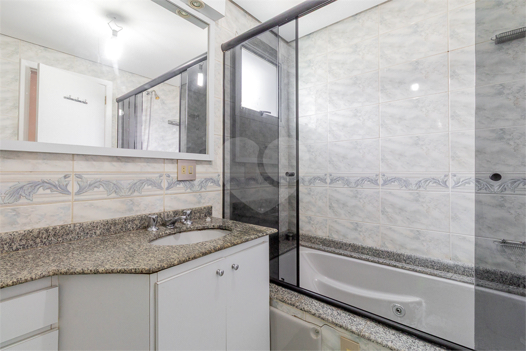 APARTAMENTO em MORUMBI