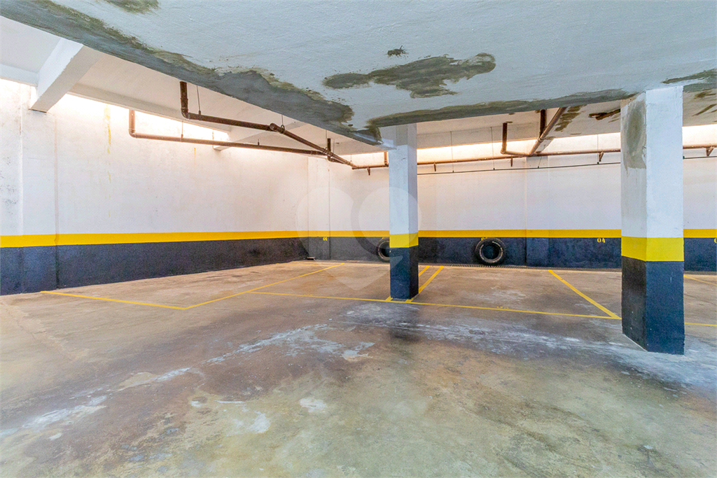 APARTAMENTO em MORUMBI