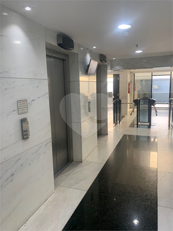 Conjunto / Sala Comercial - 5 Salas - 2 Vagas - 100 m² - Locação / Aluguel