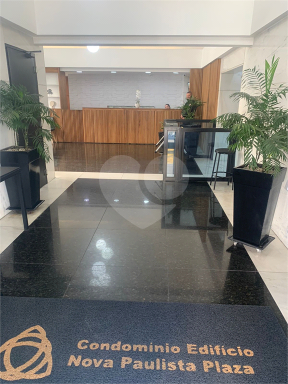 Conjunto / Sala Comercial - 5 Salas - 2 Vagas - 100 m² - Locação / Aluguel