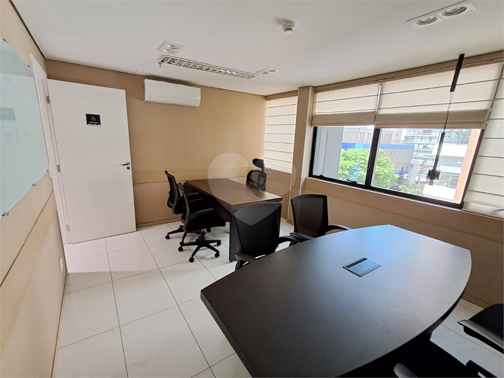 Conjunto / Sala Comercial - 5 Salas - 2 Vagas - 100 m² - Locação / Aluguel