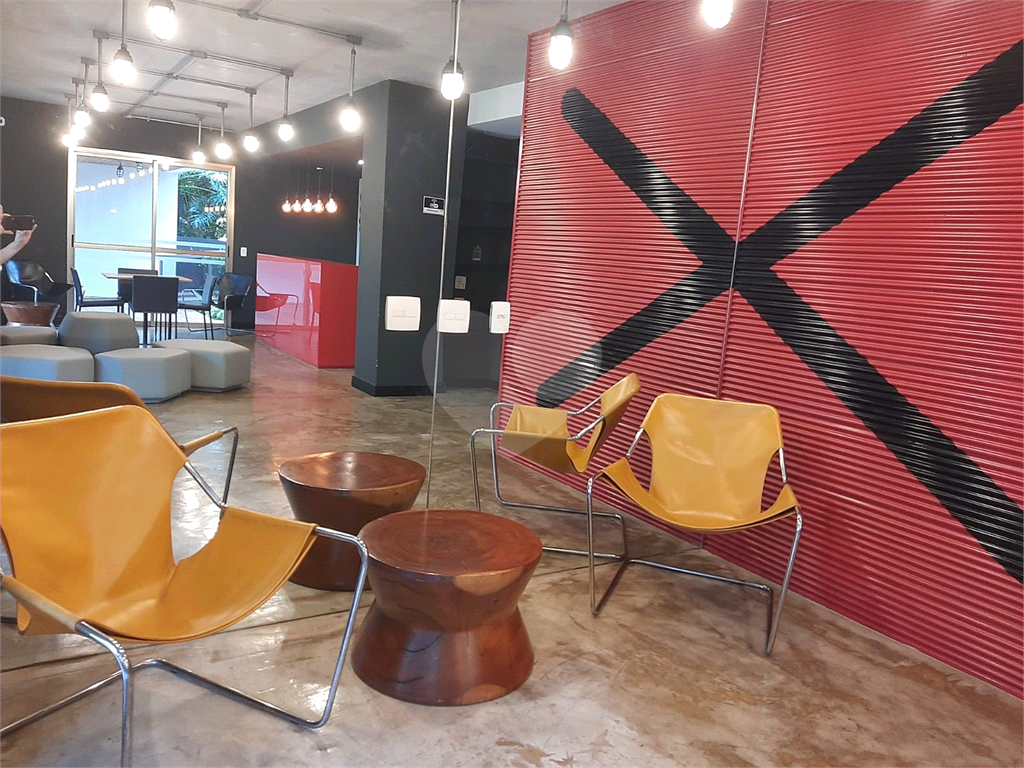 Apartamento metro Borba gato . 2 vagas, 73 metros