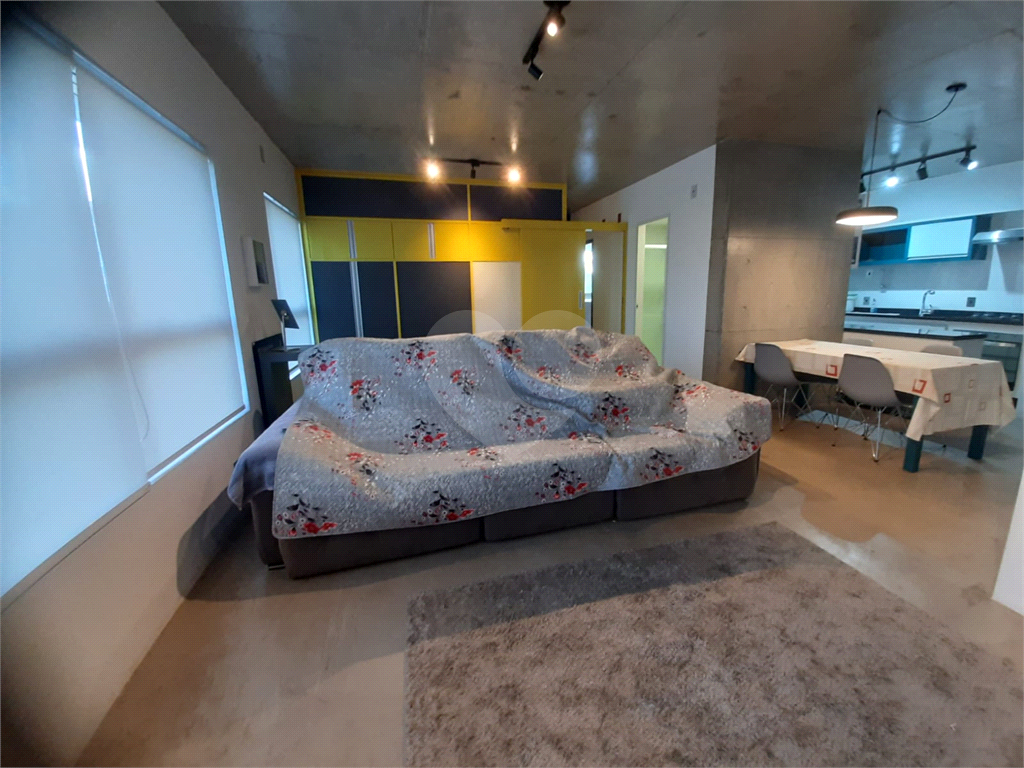 Apartamento metro Borba gato . 2 vagas, 73 metros