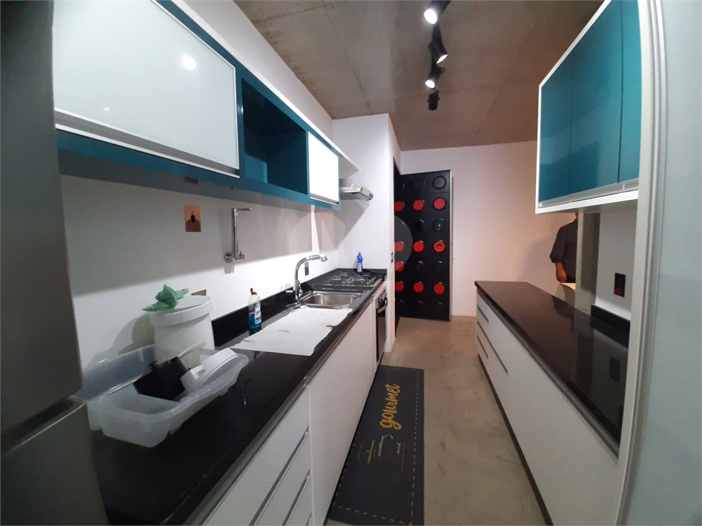 Apartamento metro Borba gato . 2 vagas, 73 metros