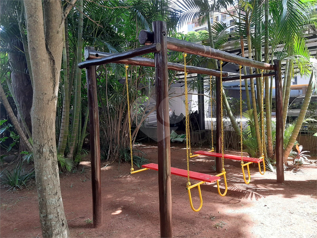 Apartamento metro Borba gato . 2 vagas, 73 metros