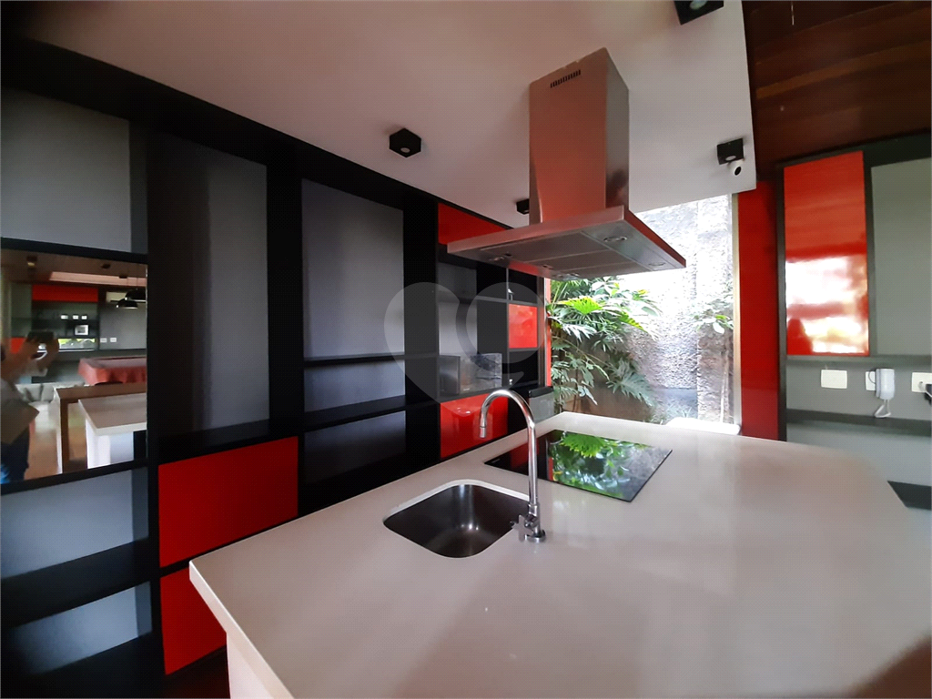 Apartamento metro Borba gato . 2 vagas, 73 metros