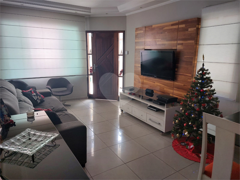 Incrível sobrado a 600 metros do metrô Jardim São Paulo - ande apenas 10 minutos.