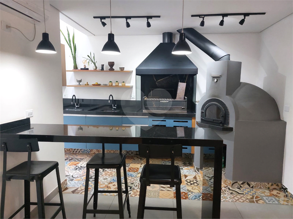 Incrível sobrado a 600 metros do metrô Jardim São Paulo - ande apenas 10 minutos.