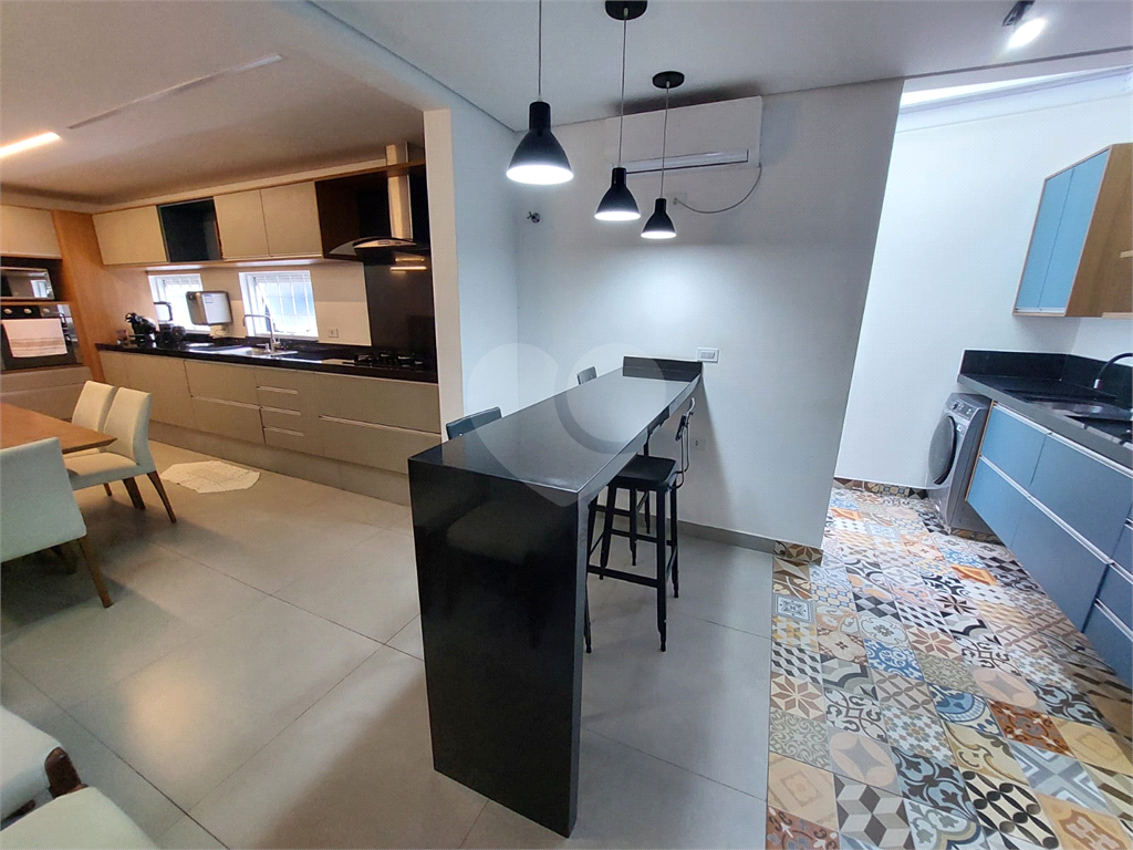 Incrível sobrado a 600 metros do metrô Jardim São Paulo - ande apenas 10 minutos.