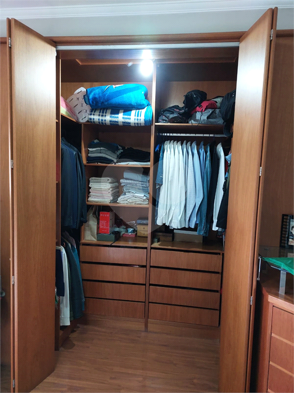 Incrível sobrado a 600 metros do metrô Jardim São Paulo - ande apenas 10 minutos.