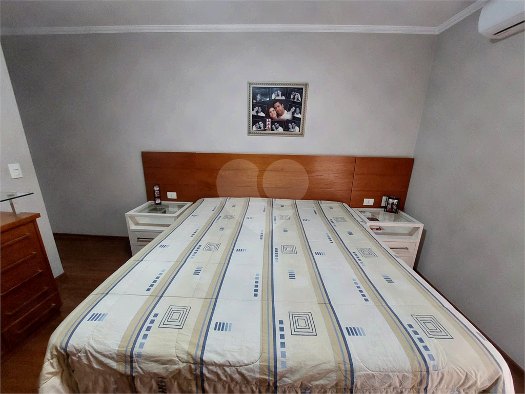 Incrível sobrado a 600 metros do metrô Jardim São Paulo - ande apenas 10 minutos.