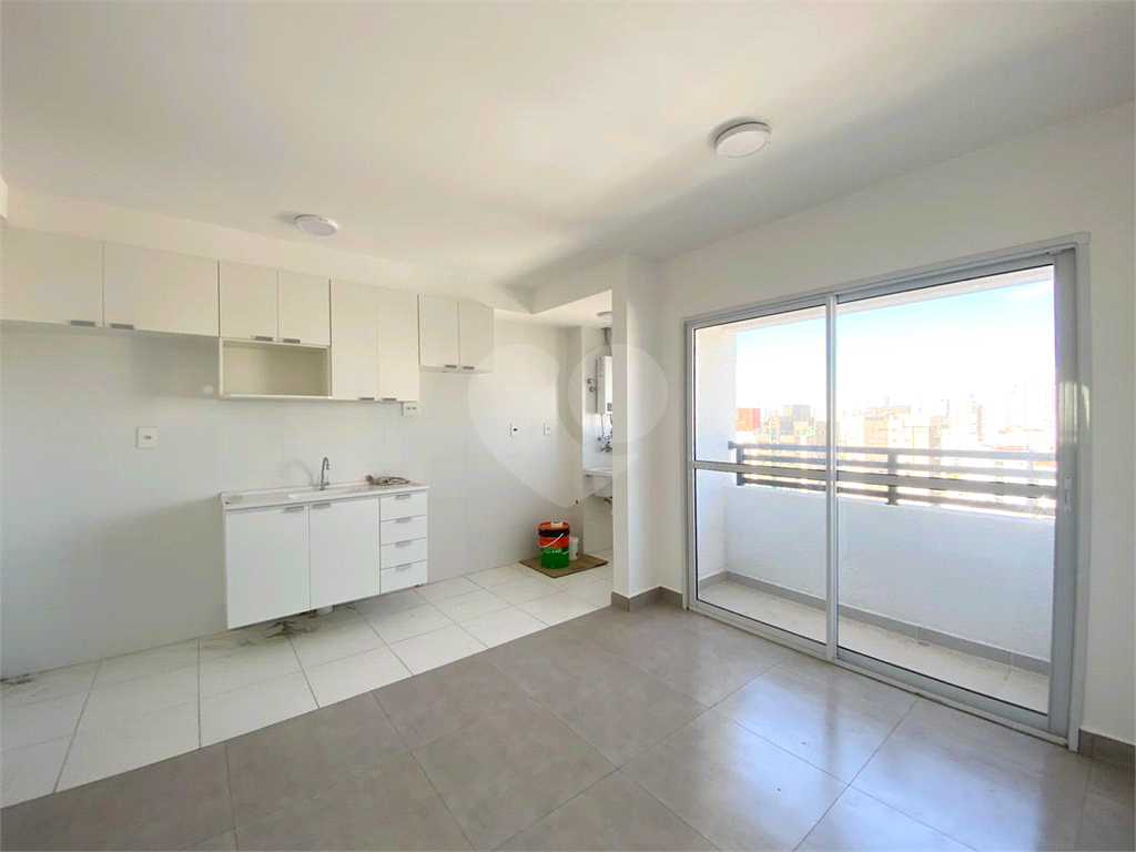 APARTAMENTO em SANTANA