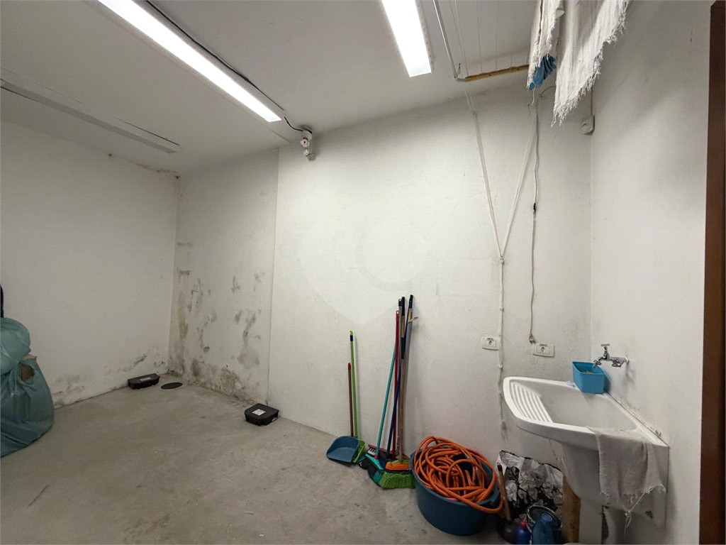 Salão Comercial de Dois Pavimentos em Localização Privilegiada! Venda e Locação