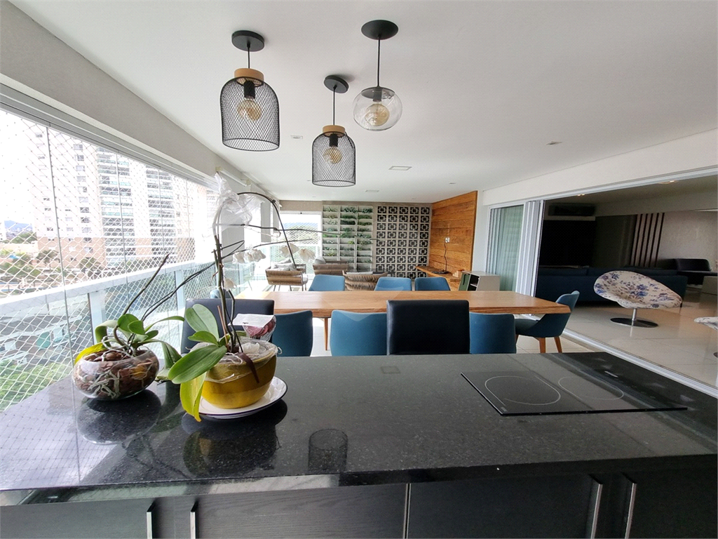 Apartamento exclusivo ao lado da Avenida Braz Leme.