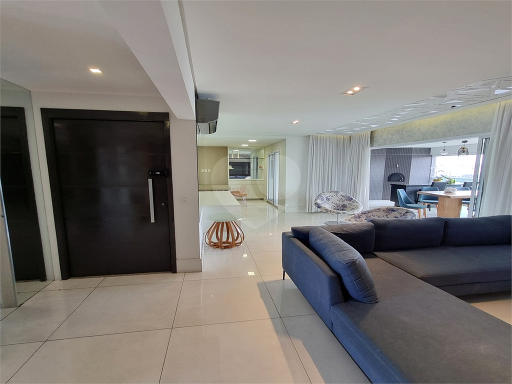 Apartamento exclusivo ao lado da Avenida Braz Leme.