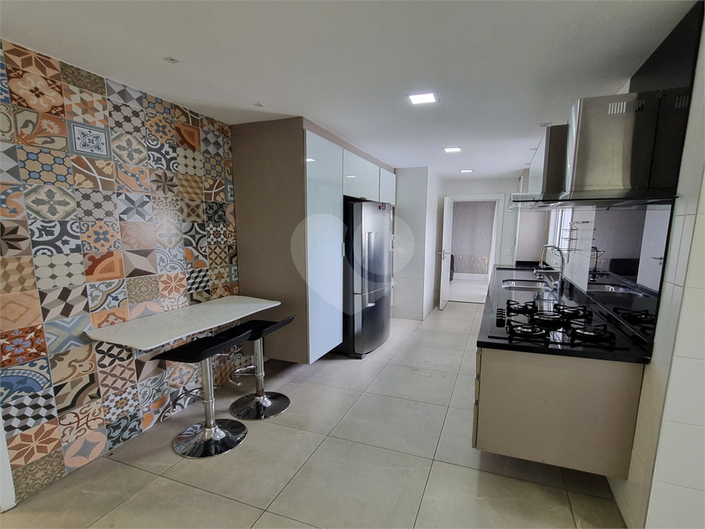 Apartamento exclusivo ao lado da Avenida Braz Leme.