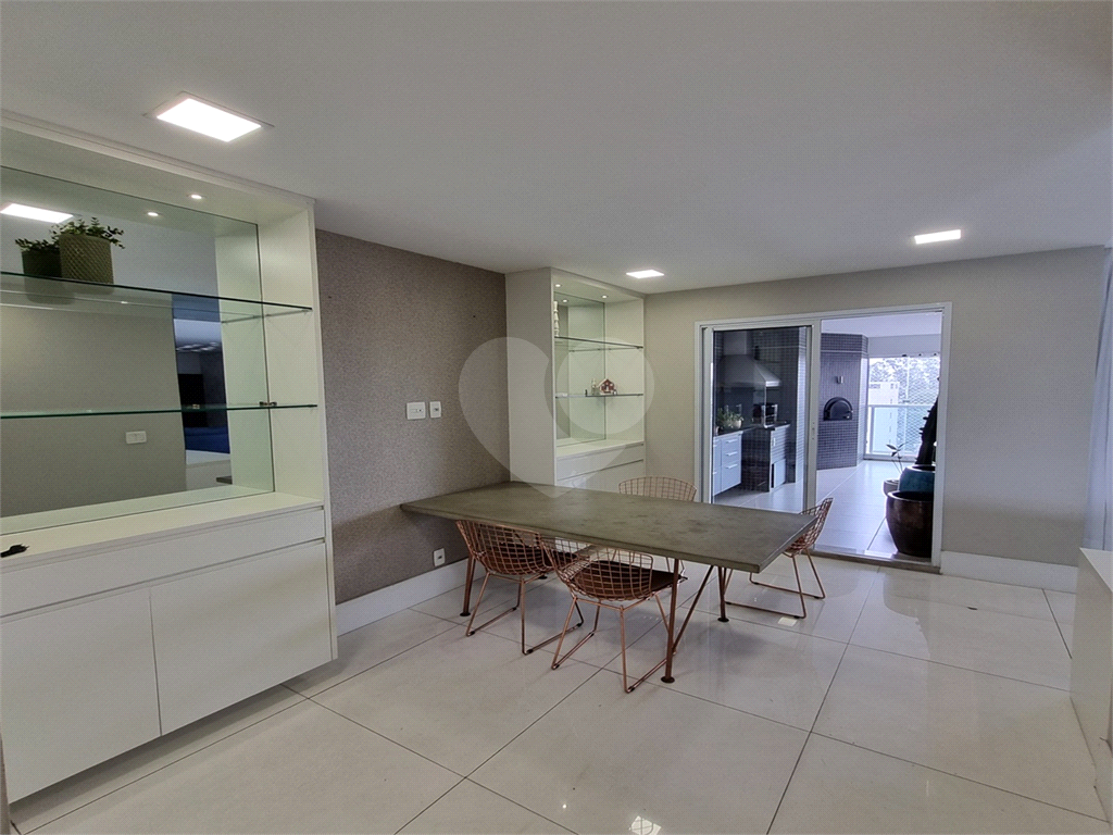 Apartamento exclusivo ao lado da Avenida Braz Leme.