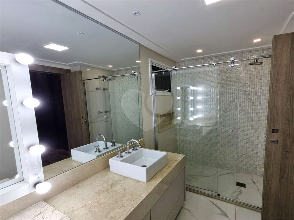 Apartamento exclusivo ao lado da Avenida Braz Leme.