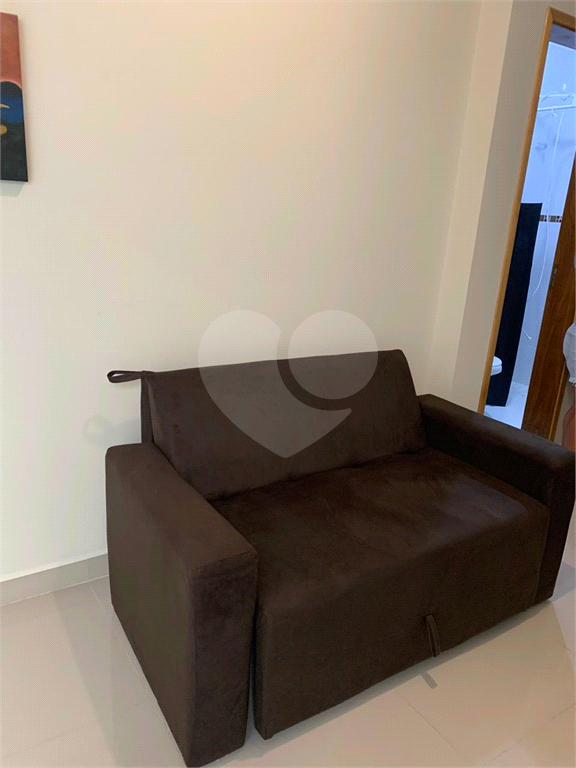 Apartamento à venda na Parada Inglesa – 8 minutos a pé do metrô | Semi mobiliado