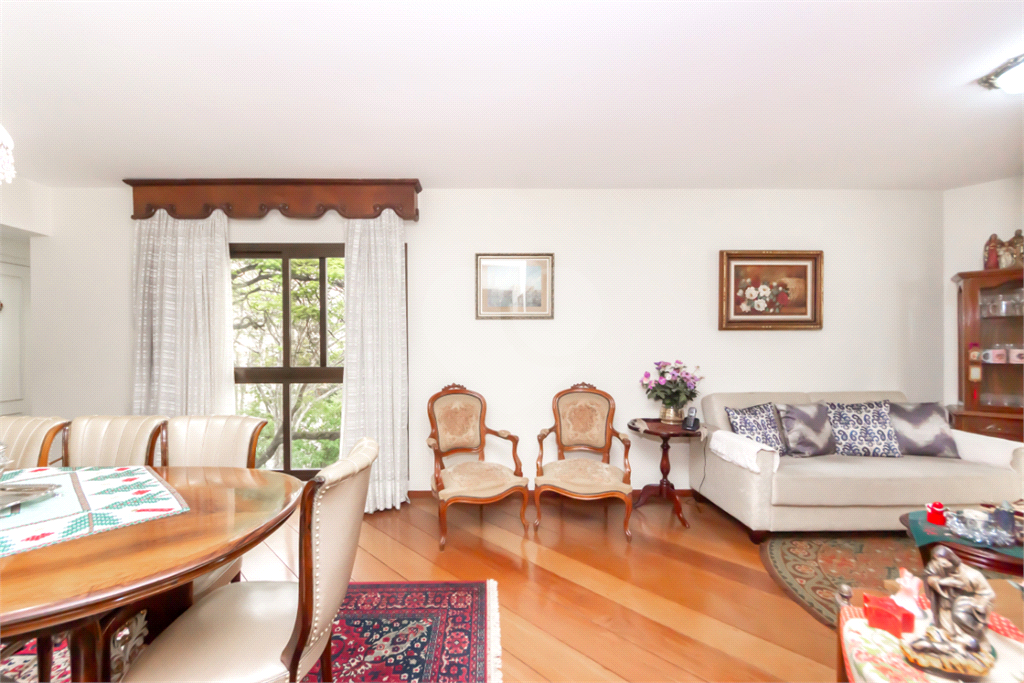 APARTAMENTO À VENDA EM HIGIENÓPOLIS 