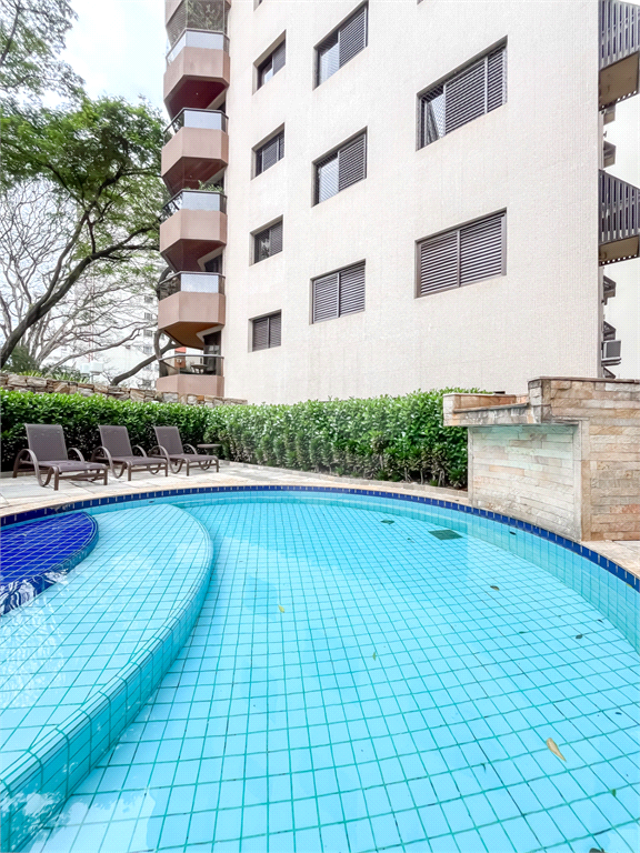 APARTAMENTO À VENDA EM HIGIENÓPOLIS 