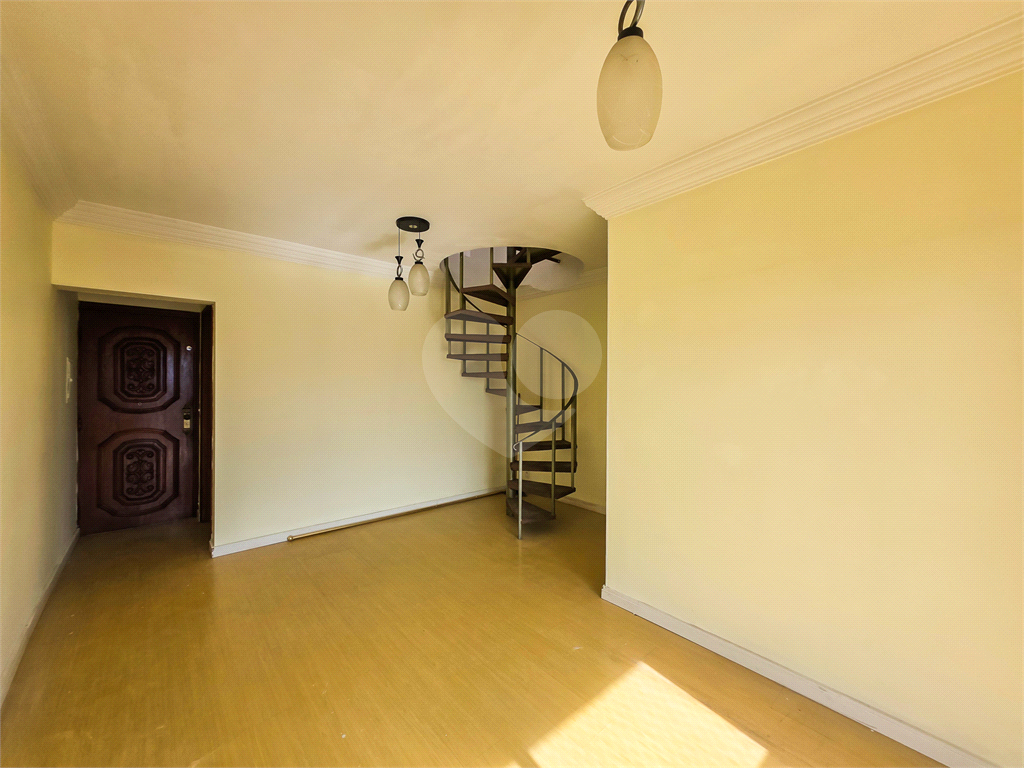 Apartamento - Vila Ema - 3 Quartos / Dormitórios - 1 Vaga - Venda / Compra