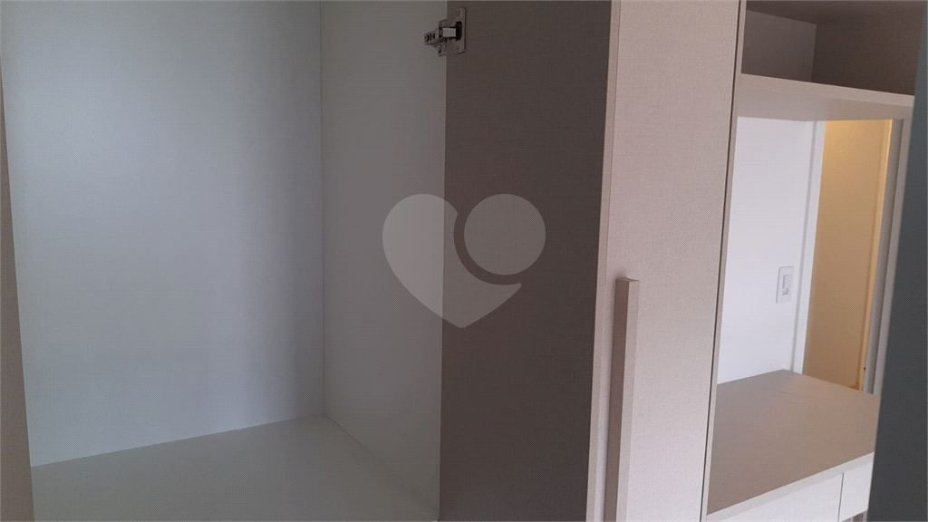 APARTAMENTO 3 Quartos (01 Suíte) 2 Vagas - Primeira Locação.