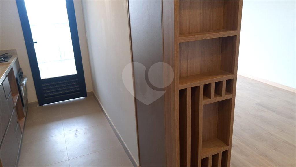 APARTAMENTO 3 Quartos (01 Suíte) 2 Vagas - Primeira Locação.